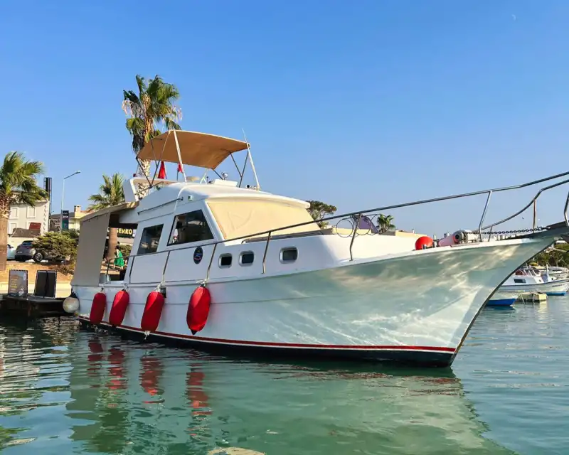 Day & Hourly Boat Trips in Ayvalık’s Stunning Waters on an 11-Meter Private Yacht