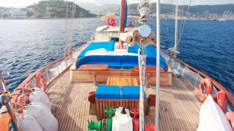 Discover Bodrum’s Enchanting Bays Aboard a 6-Cabin Luxury Gulet