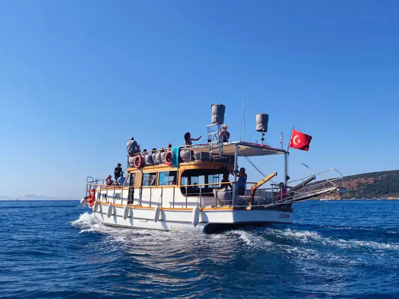 Exclusive 17-Meter, 32-Person Private Daily Yacht Tour in Bodrum
