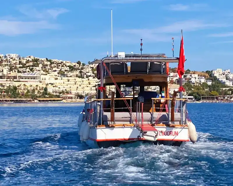 Exclusive 17-Meter, 32-Person Private Daily Yacht Tour in Bodrum