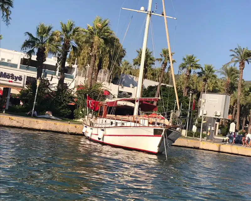 Experience Luxury and Comfort While Exploring Bodrum’s Stunning Beauty Aboard Our Yacht