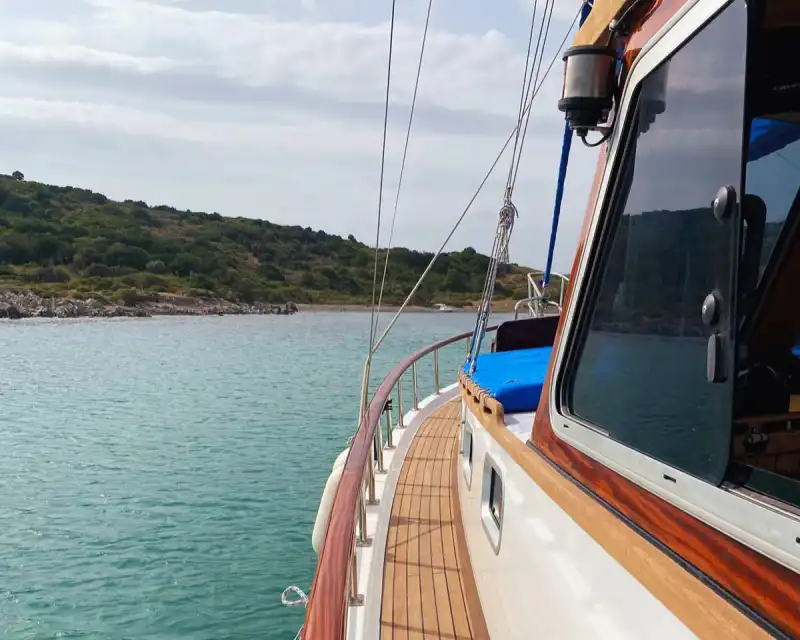 Bodrum’da Günübirlik Kiralık Özel Tekne ile Unutulmaz Deniz Keyfi