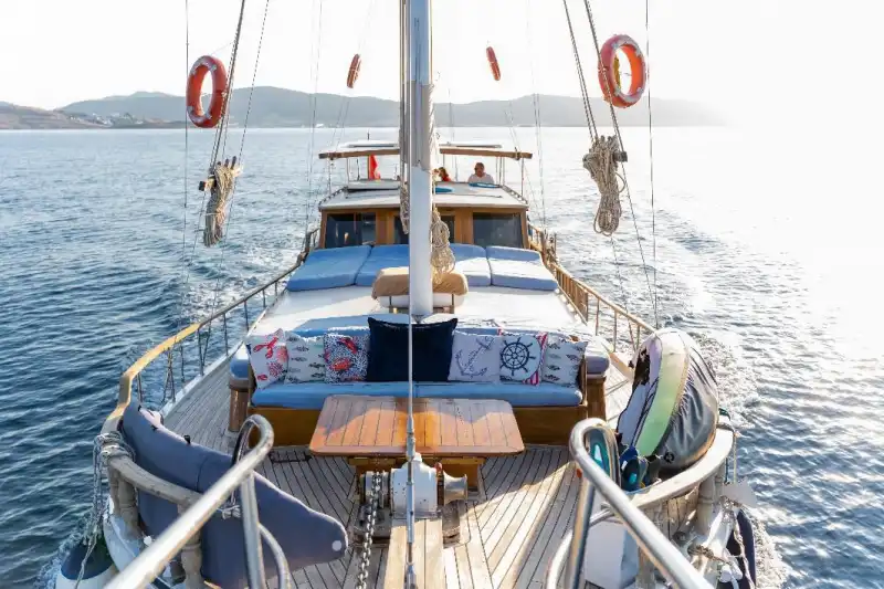 Luxury 5-Cabin Gulet for 10 Guests in the Stunning Blue Waters of Bodrum