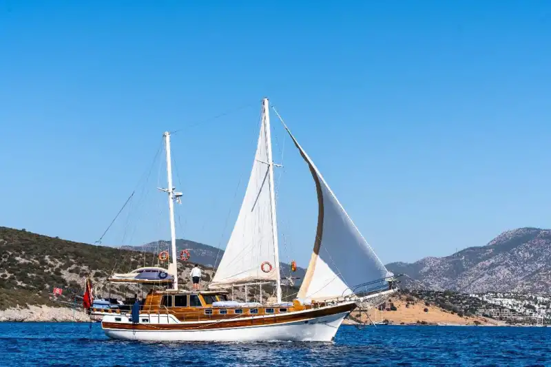 Luxury 5-Cabin Gulet for 10 Guests in the Stunning Blue Waters of Bodrum