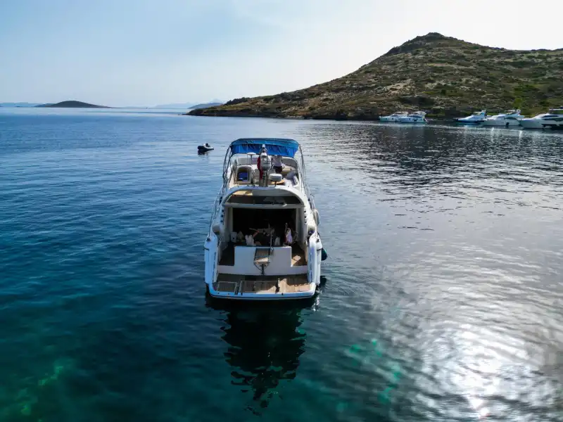 Bodrum'da Konforlu ve Modern, 18 Metre, 3 Kabinli Full Refit Motoryat