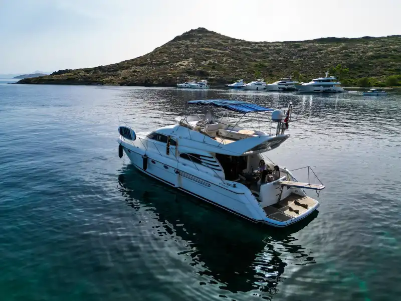 Bodrum'da Konforlu ve Modern, 18 Metre, 3 Kabinli Full Refit Motoryat