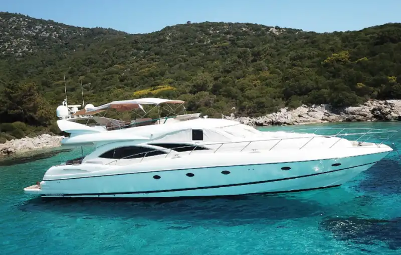 Определение роскоши в Бодруме: Незабываемый круиз на яхте Sunseeker Manhattan 75 длиной 25 метров