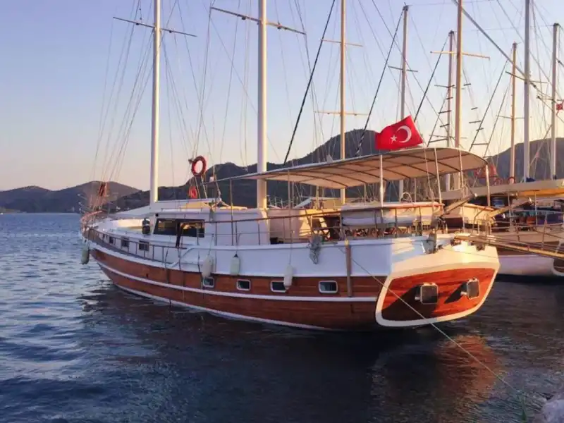 Marmaris Bozburun’un Sakin Sularında 5 Kabinli Lüks Gulet Tatili