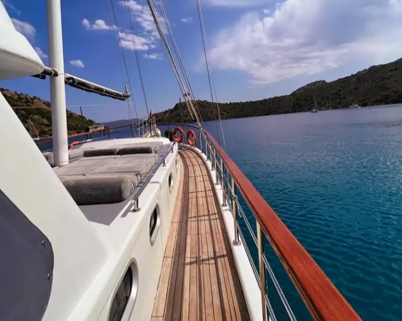 Marmaris Bozburun'da Ege'nin Sakin Koylarında 8 Kişi Kapasiteli Gulet