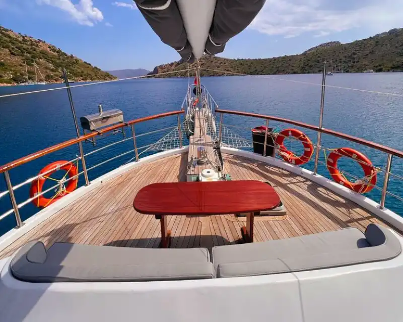 Marmaris Bozburun'da Ege'nin Sakin Koylarında 8 Kişi Kapasiteli Gulet