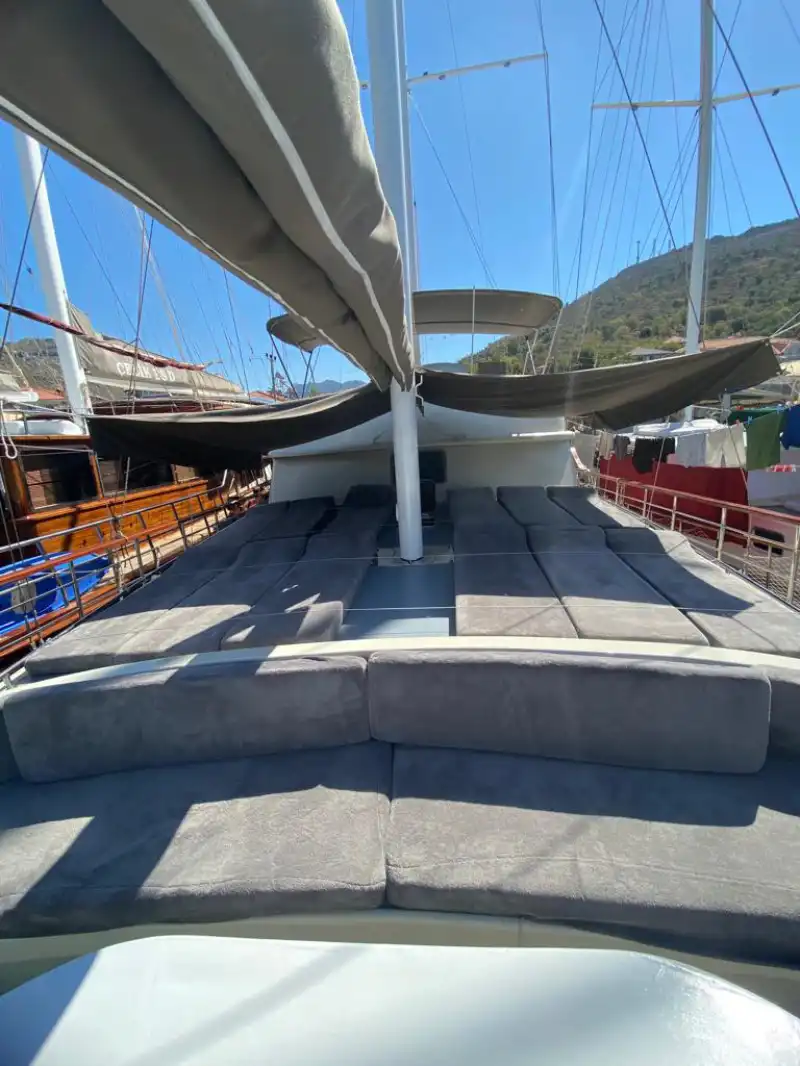 Bozburun’nun Eşsiz Güzelliklerinde 5 Kabinli Gulet ile 12 Kişilik Lüks Mavi Yolculuk