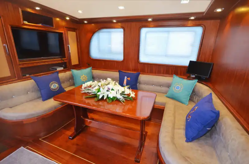 Marmaris Bozburun'da 6 Kabinli 12 Kişilik 24 Metrelik Gulet