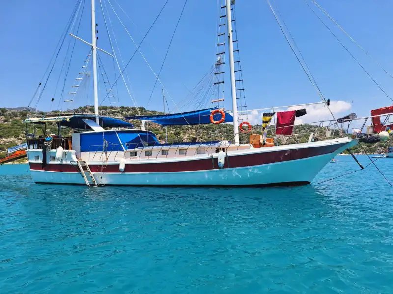 20 Metre 6 Kabinli 12 Kişilik Kapasiteli Gulet ile Demre'de Unutulmaz Bir Mavi Tur 