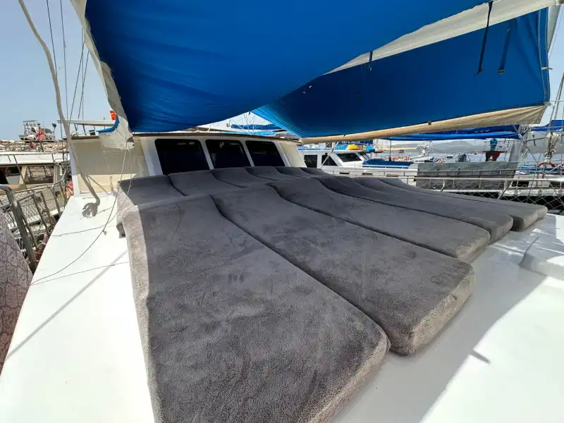 Demre'nin Sıcacık Denizinde Günübirlik veya Konaklamalı 8 Kabinli Gulet