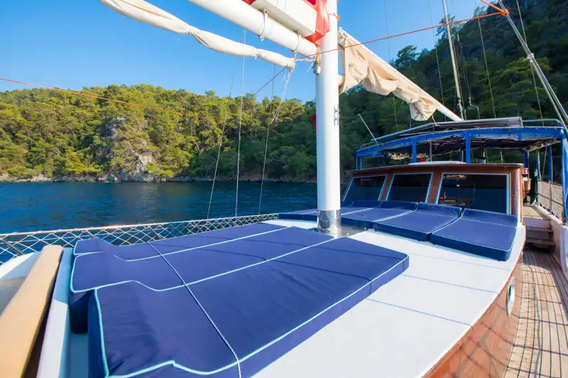 Аренда яхты с ночёвкой в Гёджеке (до 6 гостей) | Маршрут «12 островов», топливо включено