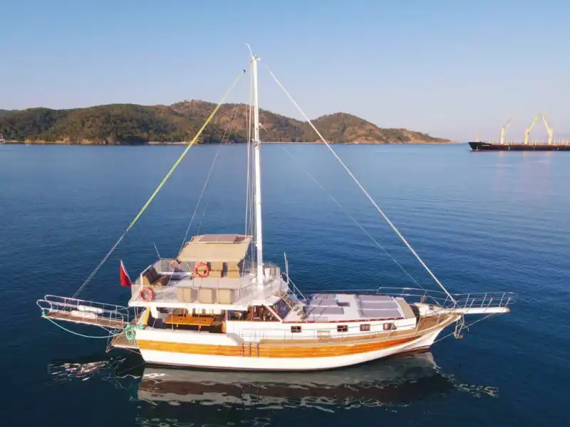 Hourly & Daily Boat Rental in the Stunning Waters of Fethiye