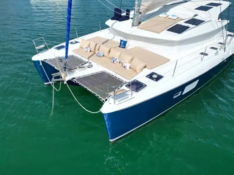 Denizin Üzerinde Lüks ve Konfor: Fethiye Çıkışlı 4 Kabinli, 8 Kişilik Katamaran Deneyimi