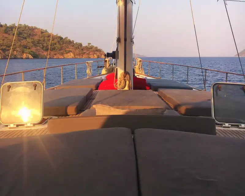 Частная аренда гулеты в Фетхие: Комфорт, роскошь и опытный экипаж!