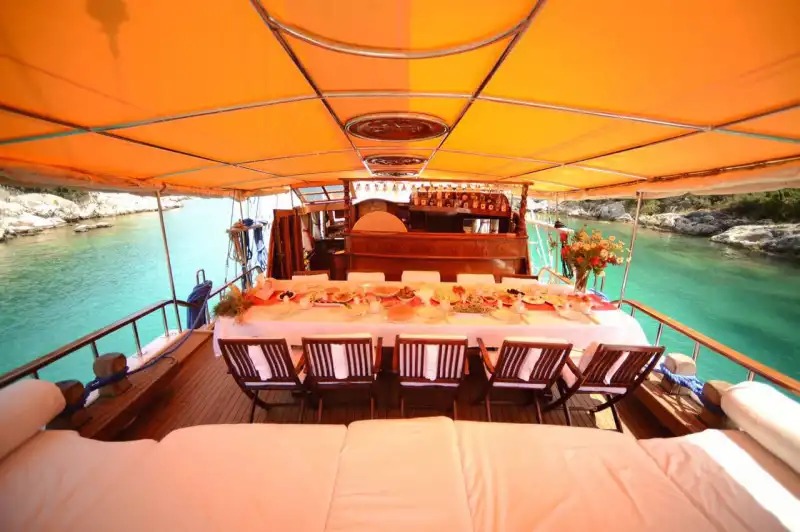 Fethiye’den Hareket Eden 3 Mürettebatlı Lüks Gulet Tatili