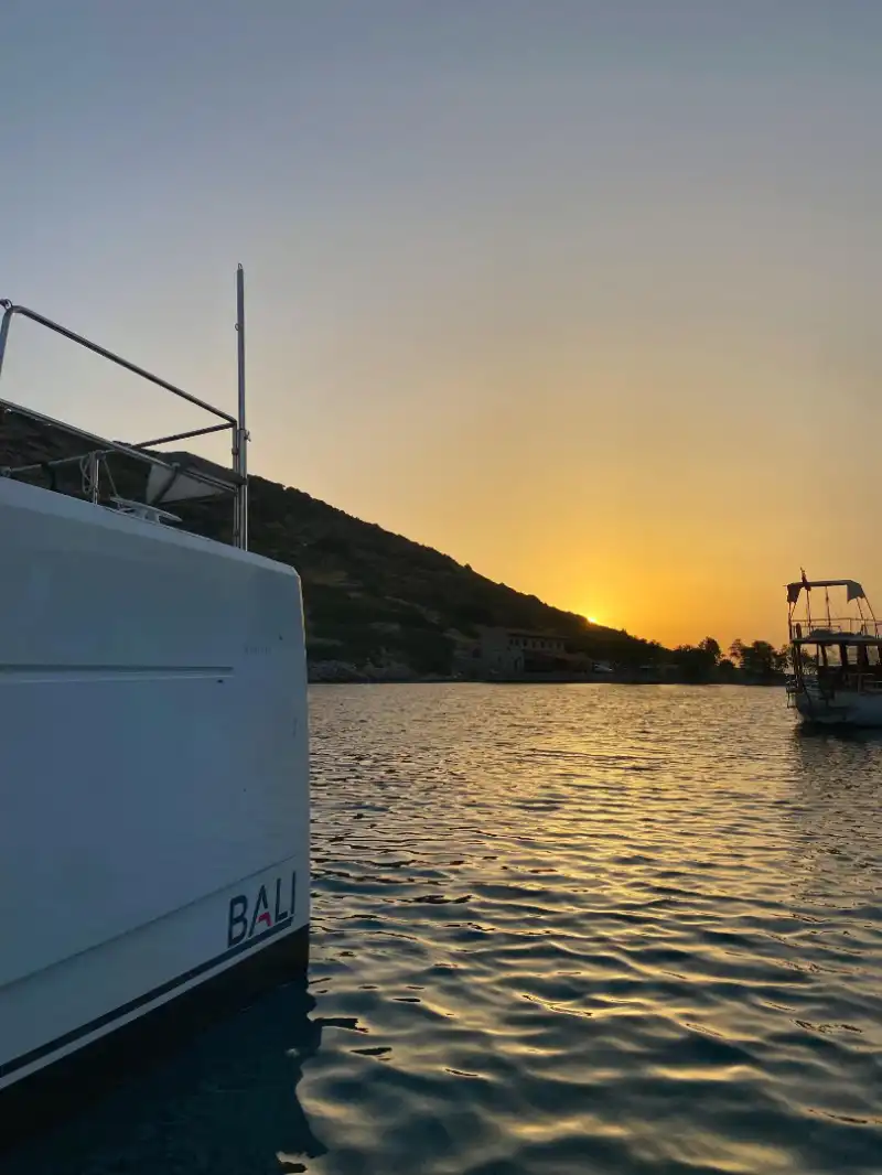 Fethiye'de 2023 Model Katamaran Kiralama | Bali 4.6 5+1 Kabinli