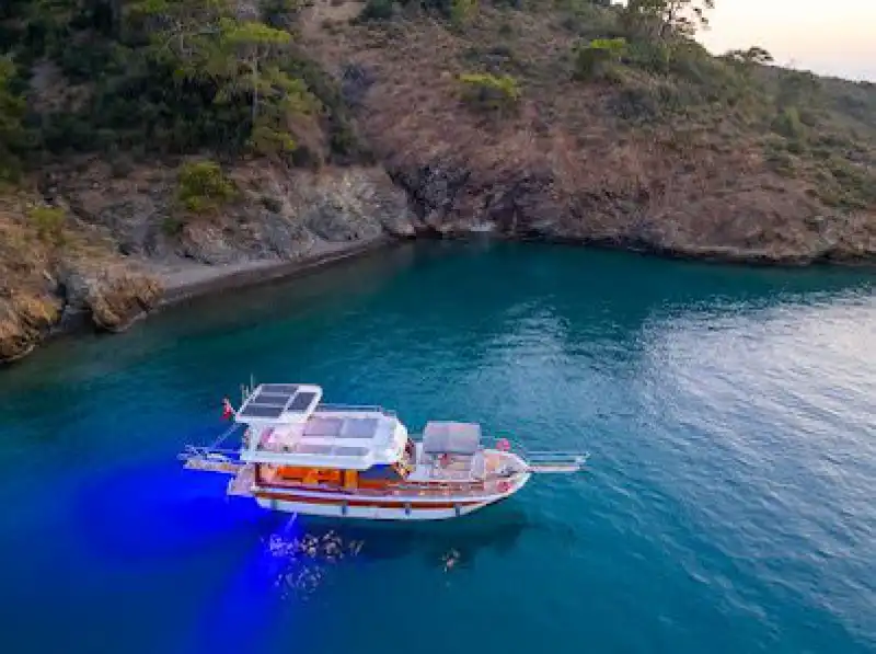 Аренда частной лодки в Фетхие на 30 человек!