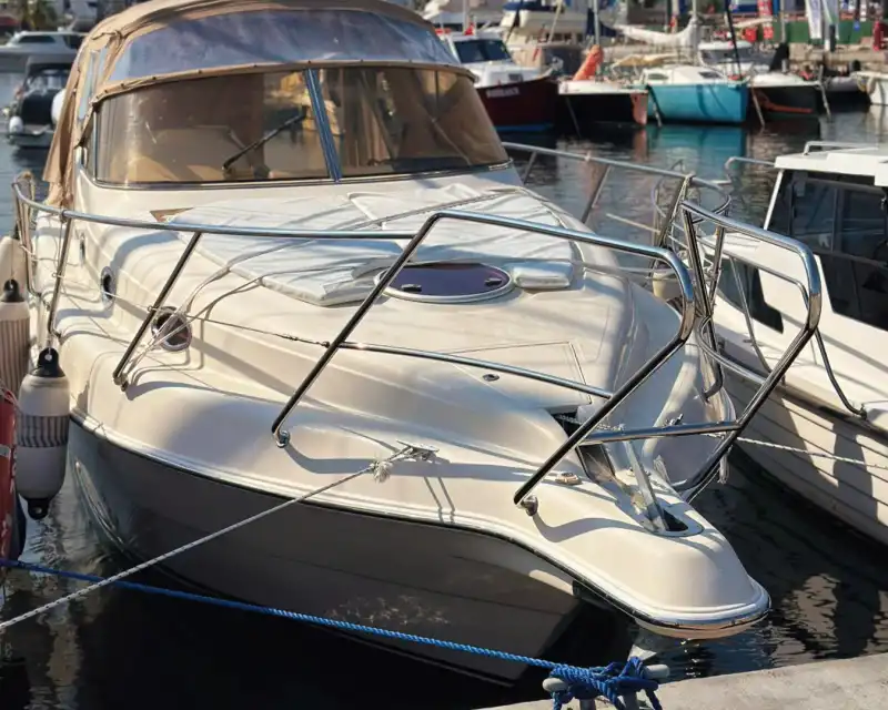 Göcek’in Maviliklerinde 8 Kişilik Motoryat Kiralama Deneyimi