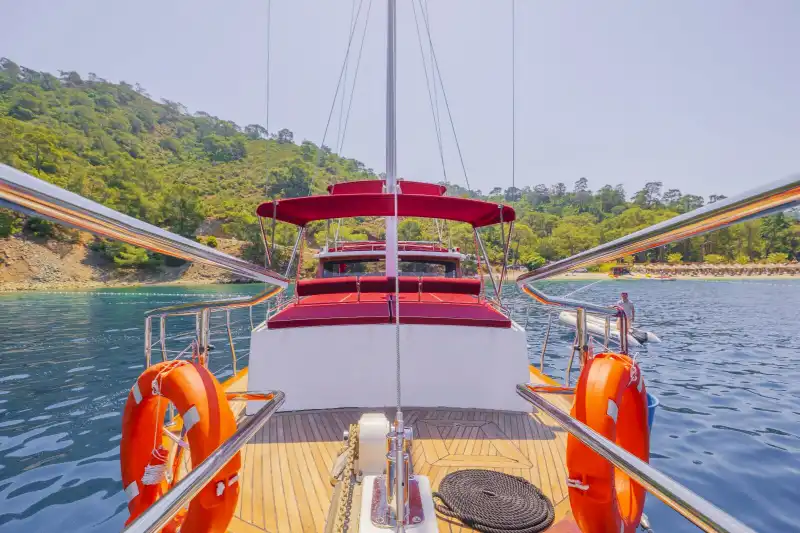 Discover Göcek’s Stunning Coastline with a Private Crewed Gulet