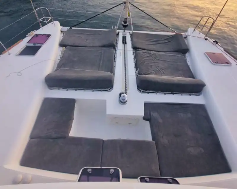 Göcek’te Konforlu Bir Kaçamak: 14 Metrelik Katamaran Kiralama