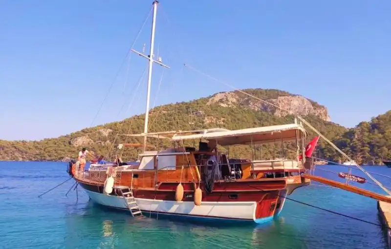 Daily & Overnight Gulet Tour in Göcek – Exclusive 2-Cabin Holiday!