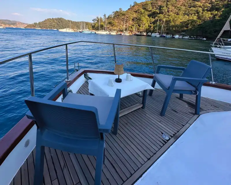 Göcek’te Romantik Bir Deniz Kaçamağı İçin İdeal Yat