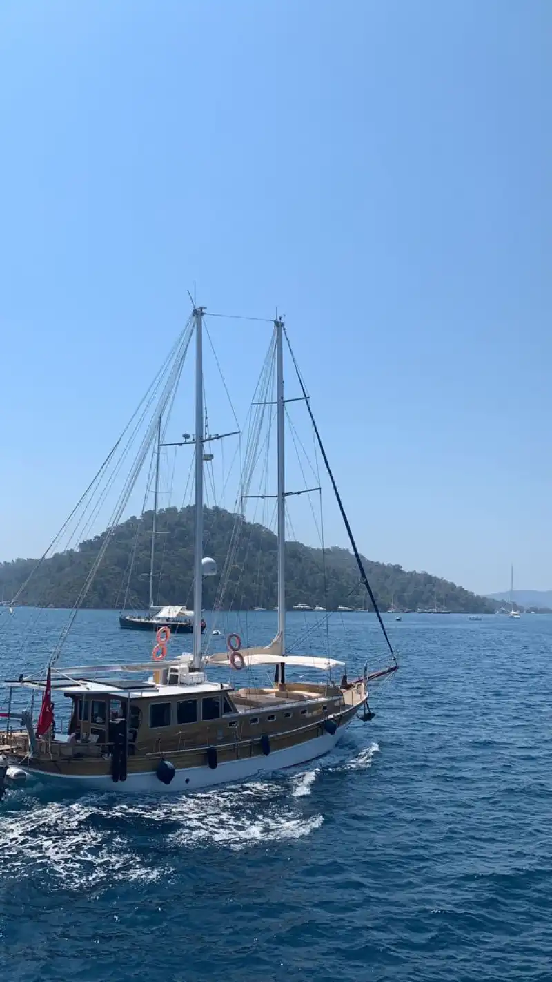 Göcek’te Lüks Bir Deniz Tatili İçin 4 Kabinli Gulet Kiralama