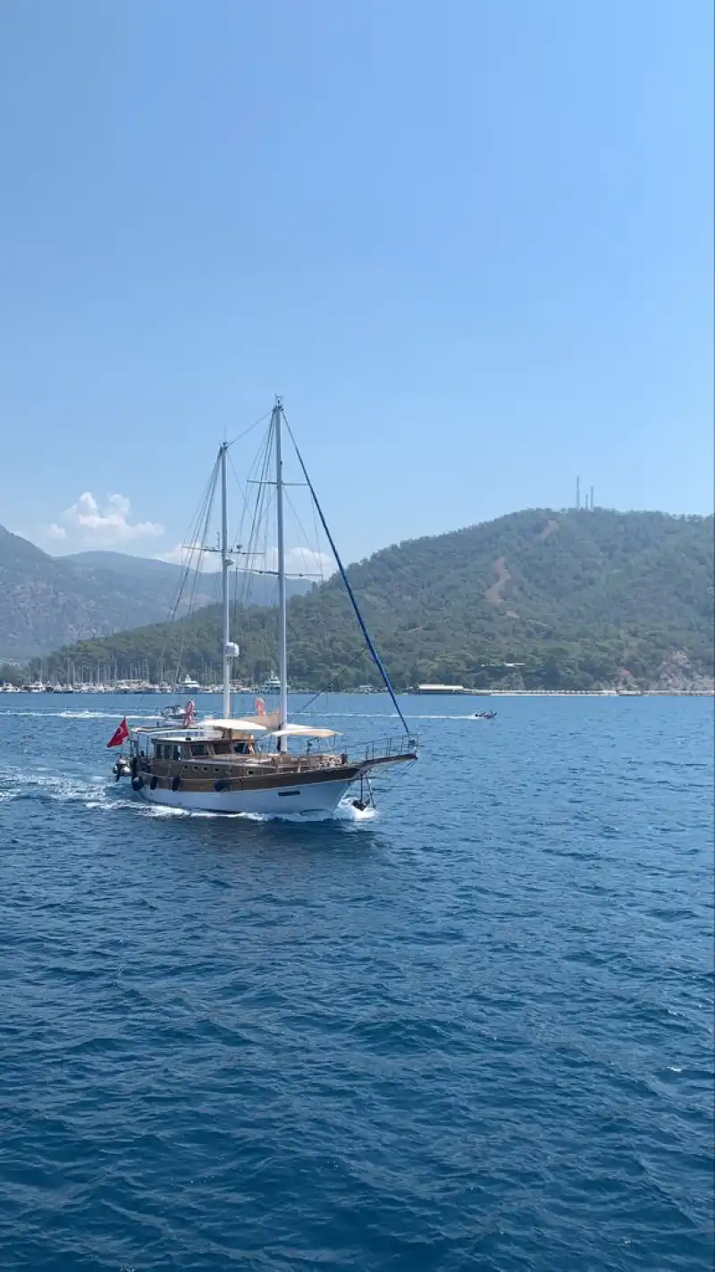 Göcek’te Lüks Bir Deniz Tatili İçin 4 Kabinli Gulet Kiralama