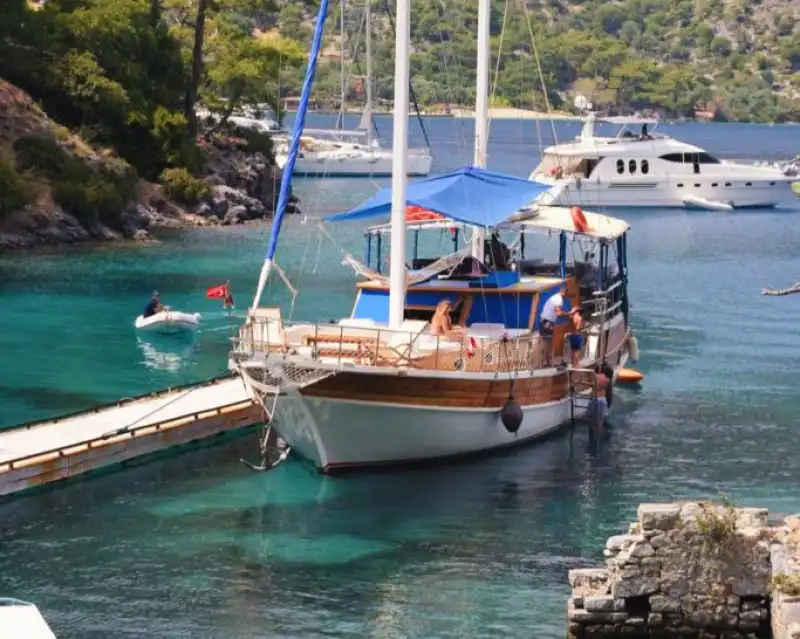 Spacious 3-Cabin Gulet – Relax and Enjoy the Serenity of the Sea