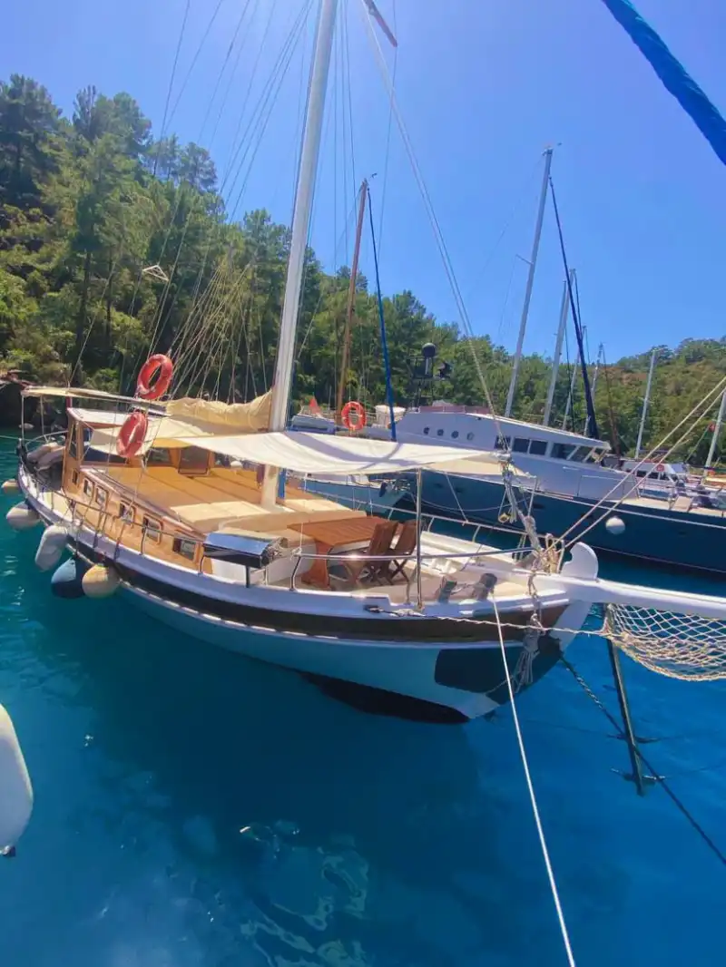 Насладитесь спокойствием на 16-метровой роскошной гулете в Гёчеке