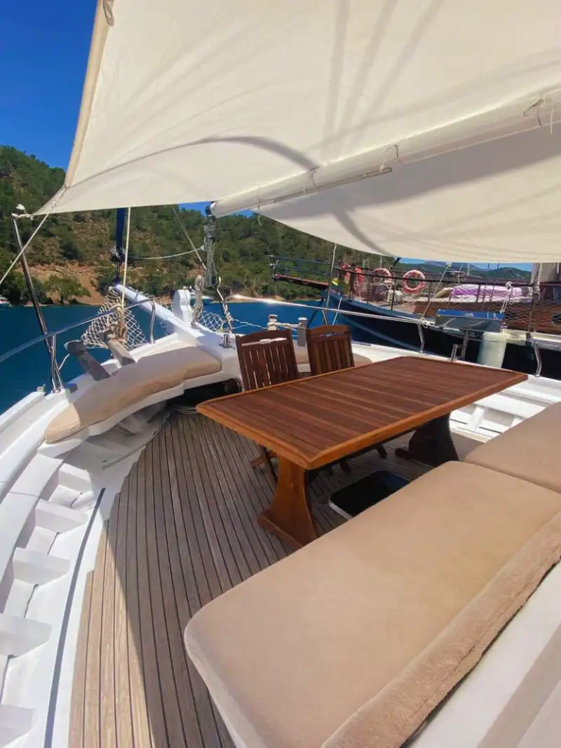 Насладитесь спокойствием на 16-метровой роскошной гулете в Гёчеке