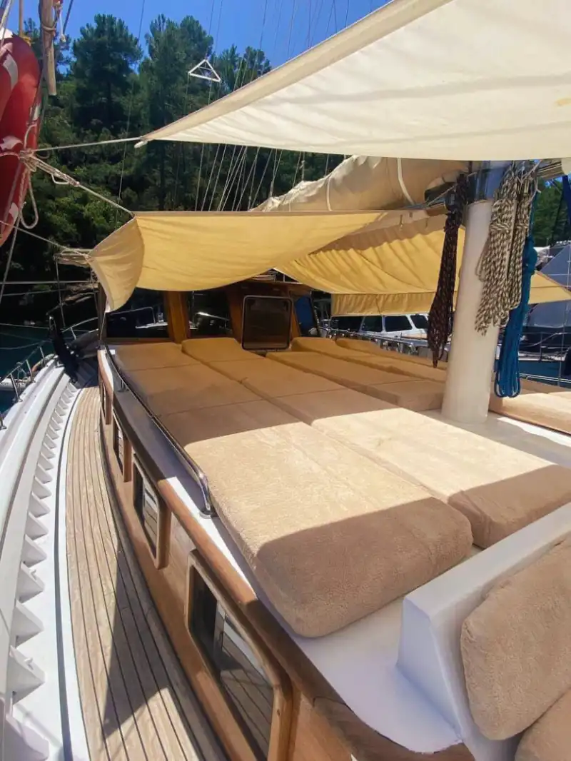 Насладитесь спокойствием на 16-метровой роскошной гулете в Гёчеке