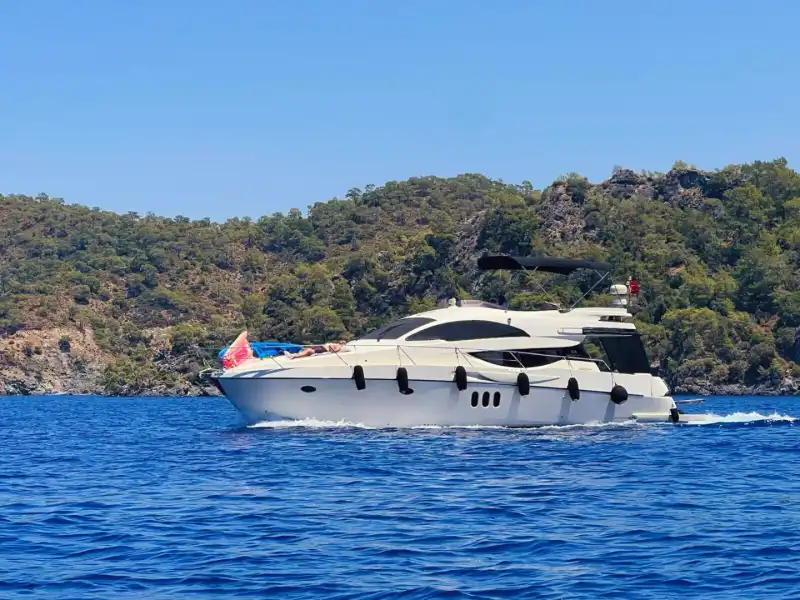 Luxury Italian Motor Yacht Rental in Göcek