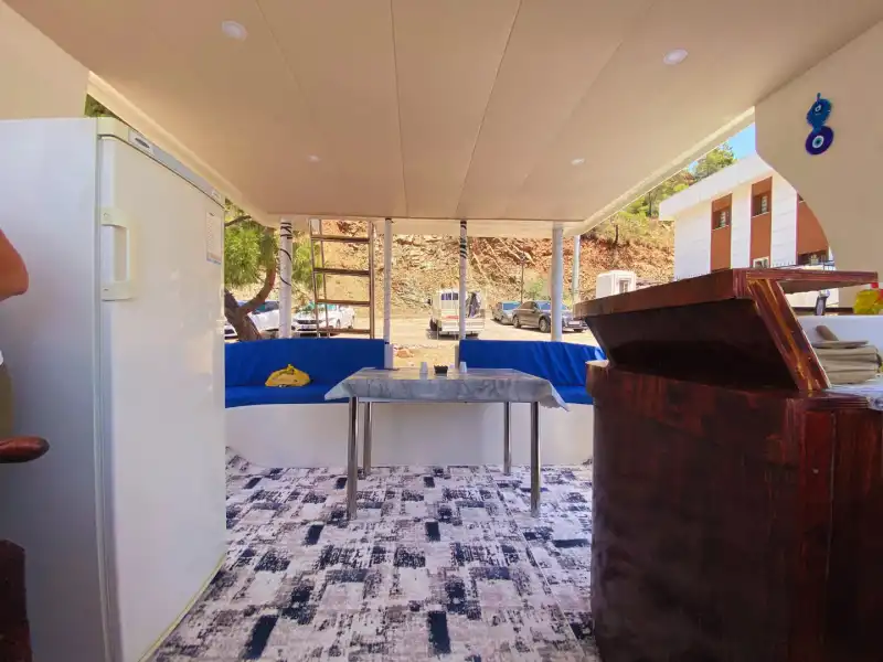 10-Person Capacity, Crew-On-Board & Fuel-Included Yacht Rental