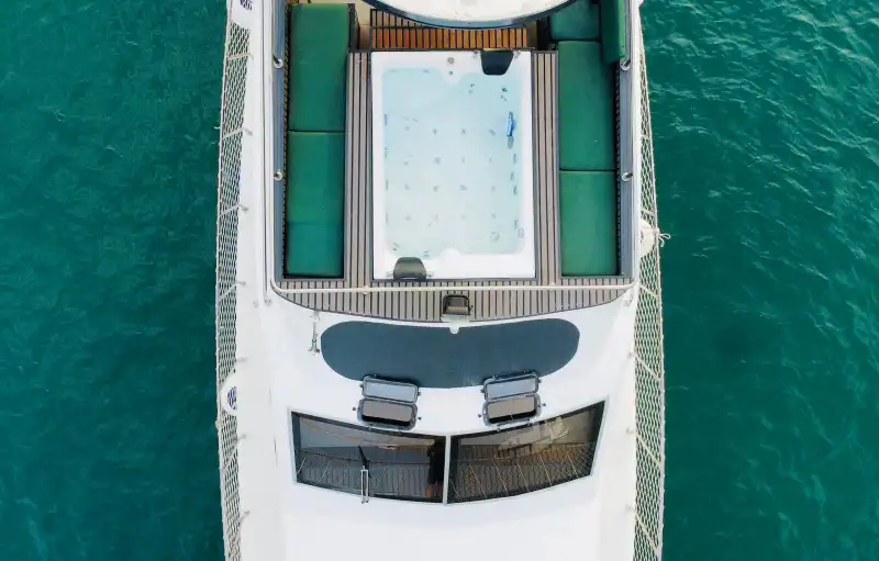 Уютная частная яхта на 12 человек в уникальных бухтах Алании