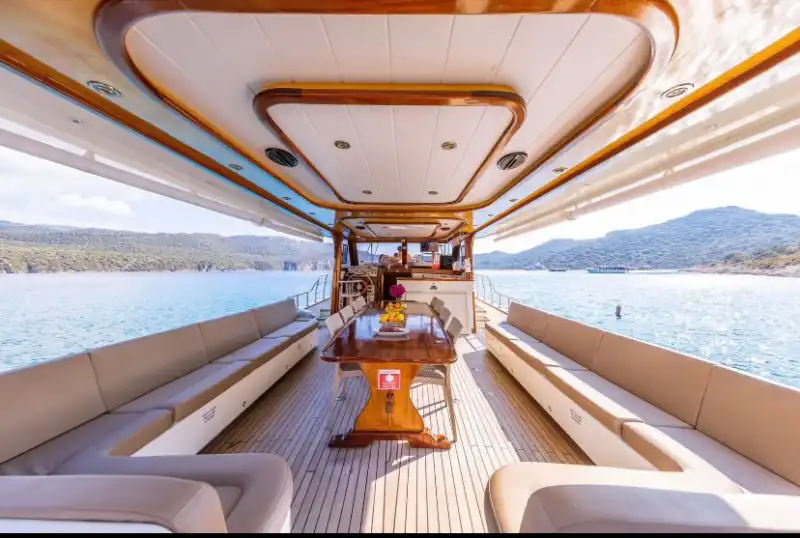 Комфортное морское путешествие: аренда яхты в Каше