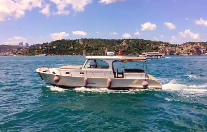 Anadolu Hisarı Tekne