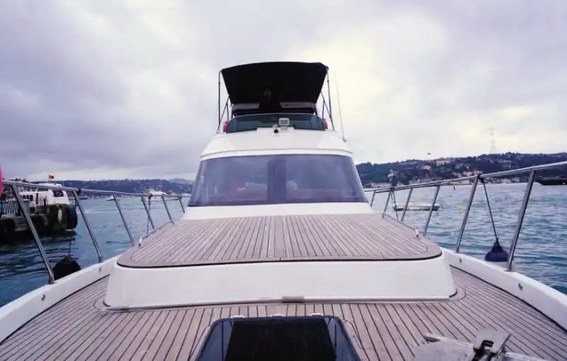 Bebek Çıkışlı 17 Metrelik Lüks Motoryat ile Boğaz’da Özel Bir Gün!