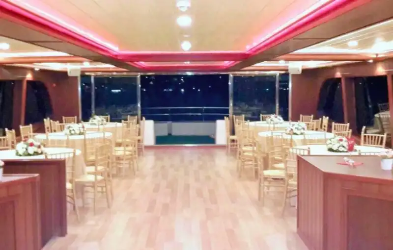 Luxury 30m Motor Yacht from Bebek for Private Tours Up to 80 Guests!