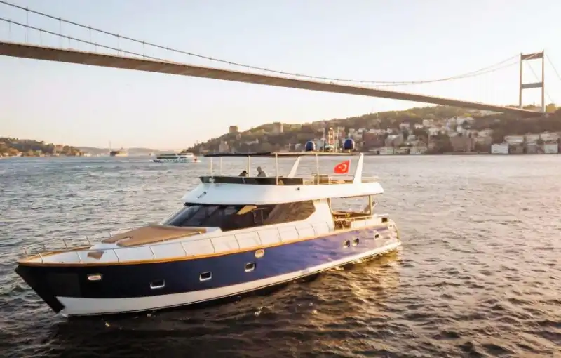 The Perfect Choice for Private & Corporate Events on a 20-Meter Yacht in Istanbul!