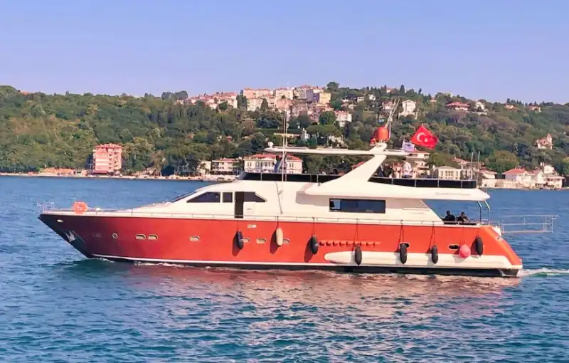 Отправьтесь из Тарабья на индивидуальной яхте в незабываемый круиз