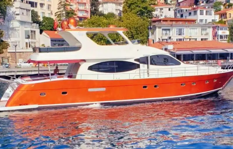 İstanbul Bebek 26 Metrelik Lüks Motoryat ile 36 Kişiye Kadar Özel Turlar!
