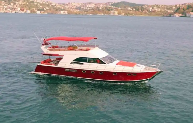 Великолепный день на Босфоре на специально построенной яхте вместимостью 36 человек