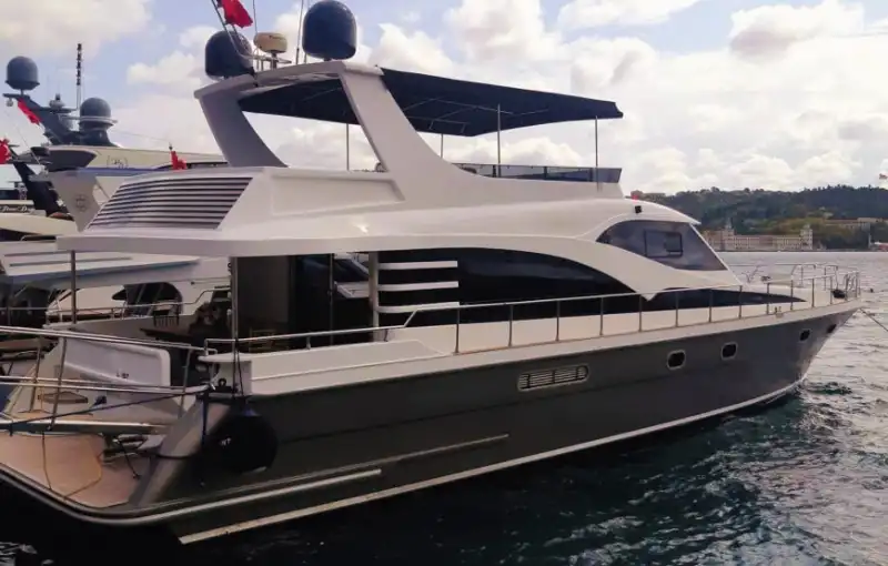 Enhance Your Special Days with a Stylish & Comfortable Yacht in the Bosphorus