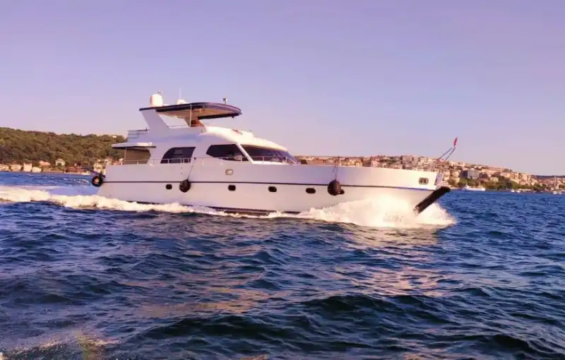VIP Yacht Rental with a 4-Person Crew for Maximum Fun and Comfort