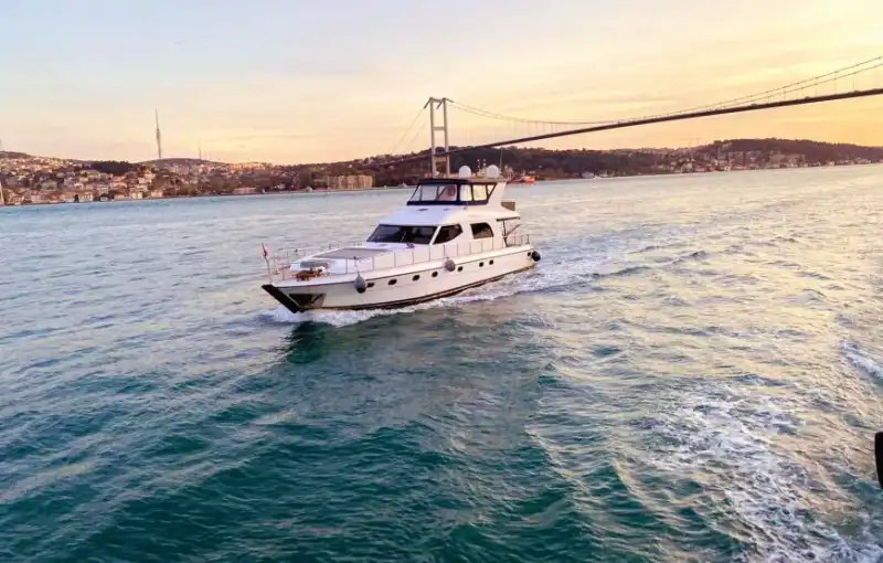 VIP Yacht Rental with a 4-Person Crew for Maximum Fun and Comfort